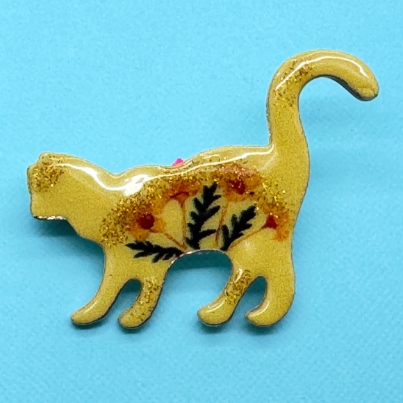 Brand New Little Cute Cat Brooch Cat Lover Gift Brooch Pin Holiday Pin Brooch - Picture 3 of 4